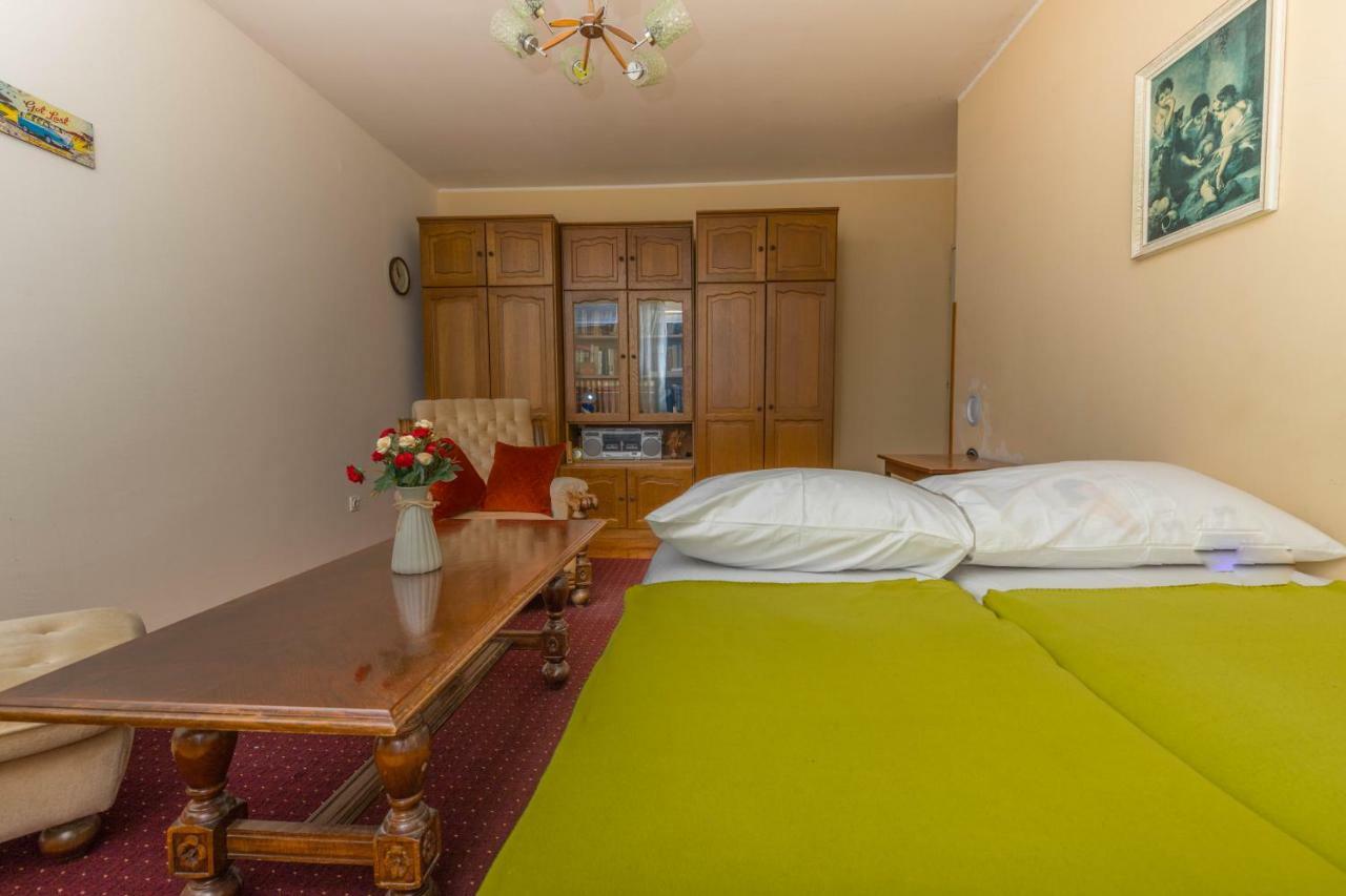 Apartment Center Цриквеница Экстерьер фото
