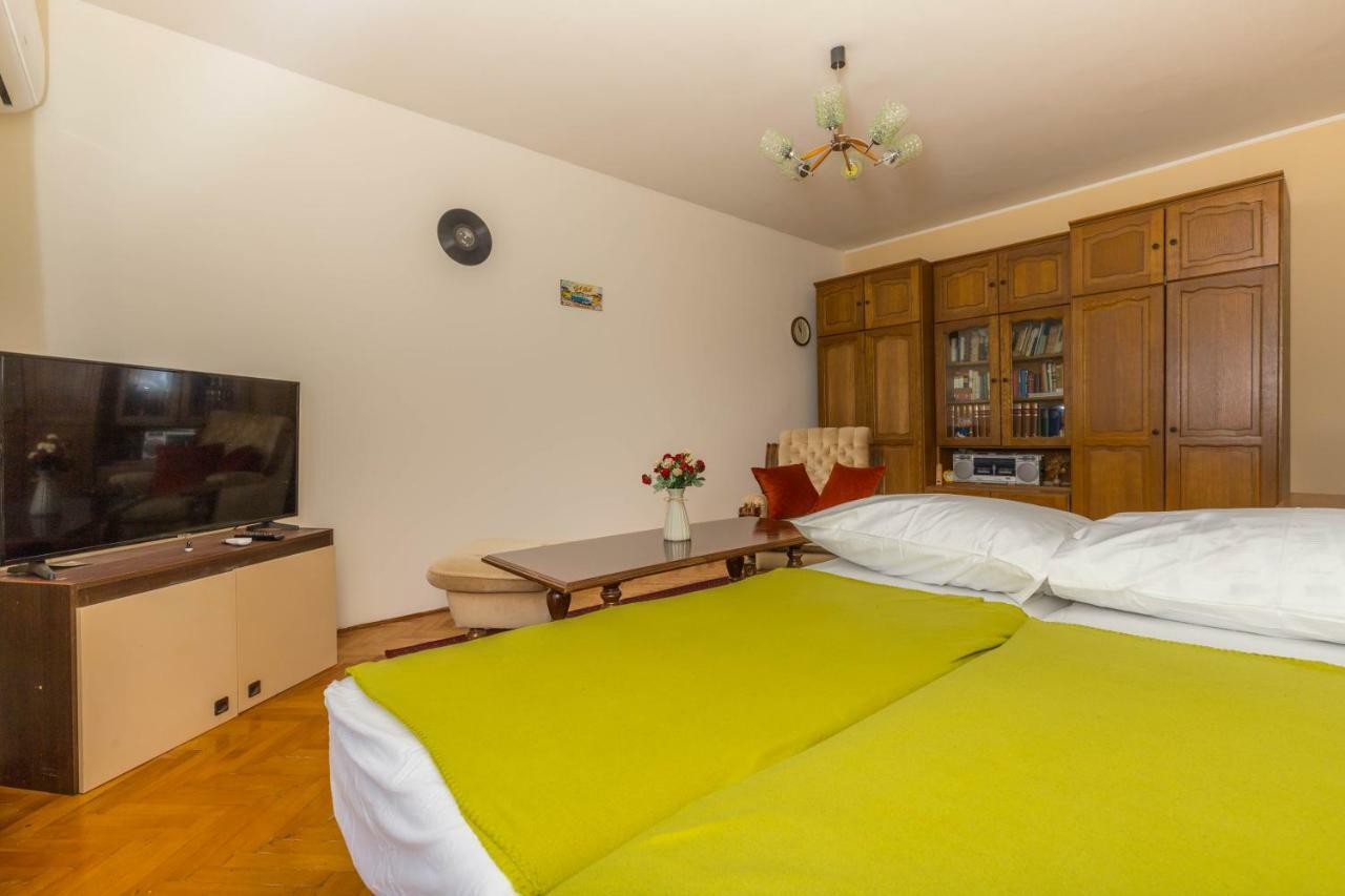 Apartment Center Цриквеница Экстерьер фото